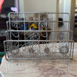 EUC~Vintage Silver Floral Metal Letter Holder